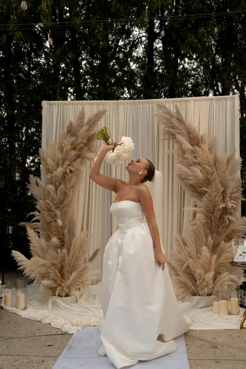 Event floral decor by LÓLA Flowers