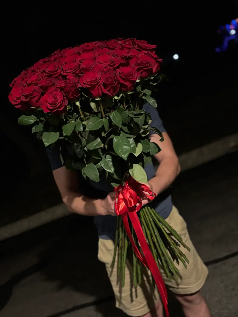 Long-Stem Red Rose Bouquet