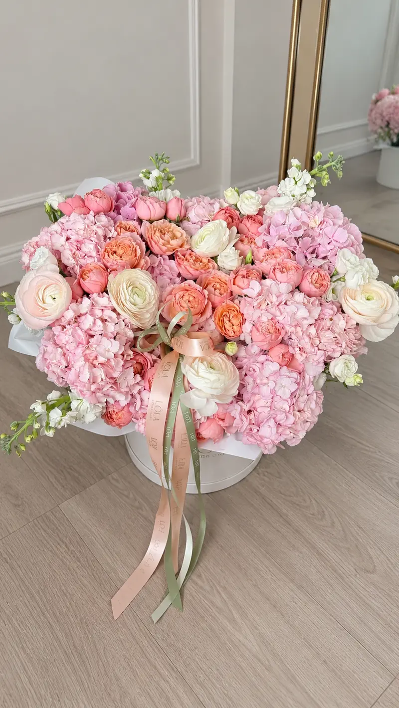 Peach Elegance Flower Box