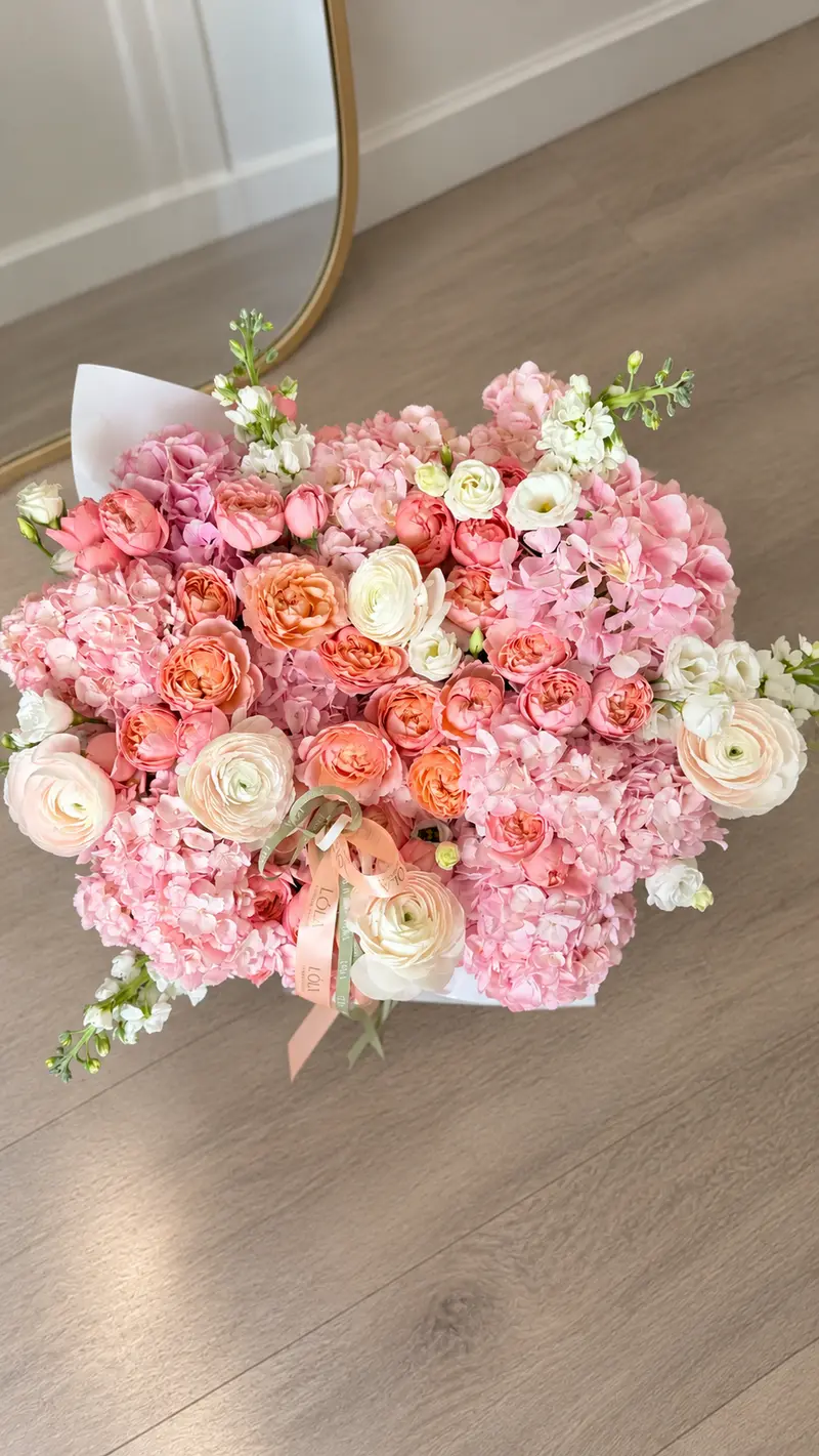 Peach Elegance Flower Box