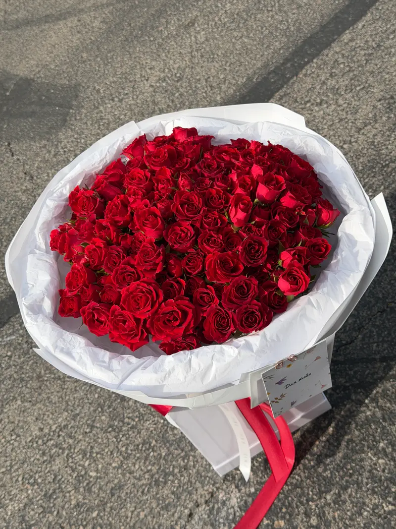 Red Spray Rose Bouquet