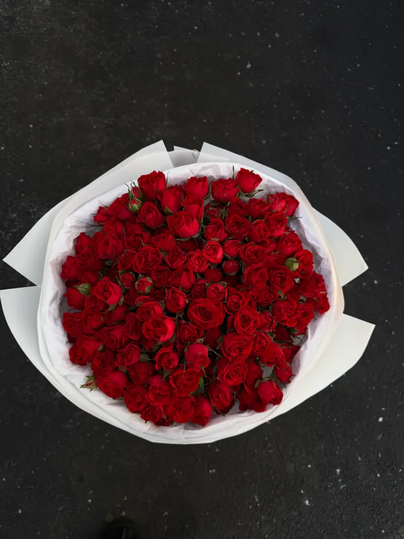 Red Spray Rose Bouquet